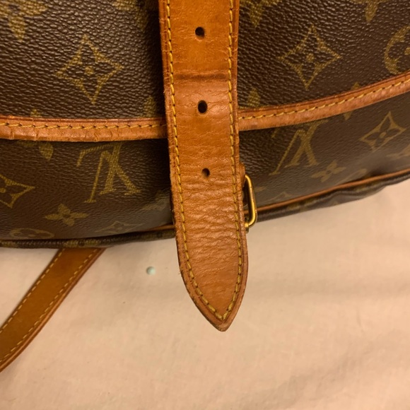 Authentic Louis Vuitton Monogram Saumur 35 shoulder bag - Picture 13 of 15